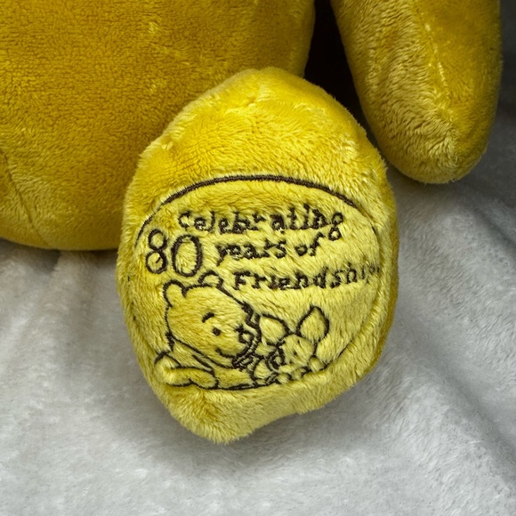 🍯 Disney Winnie the Pooh Plush - Preloved - Picture 4 of 11
